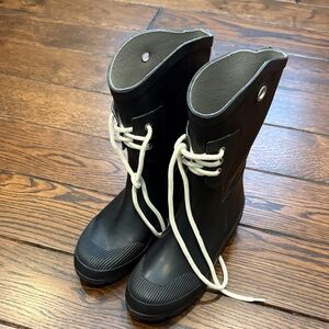 Nomad Black Rubber Boots with White Laces
